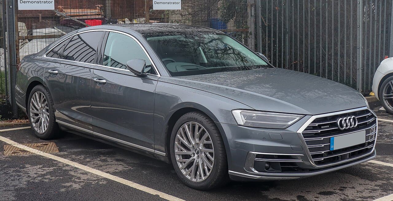 Audi A8 model photograph