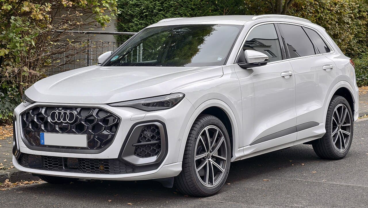 Audi Q5 model photograph