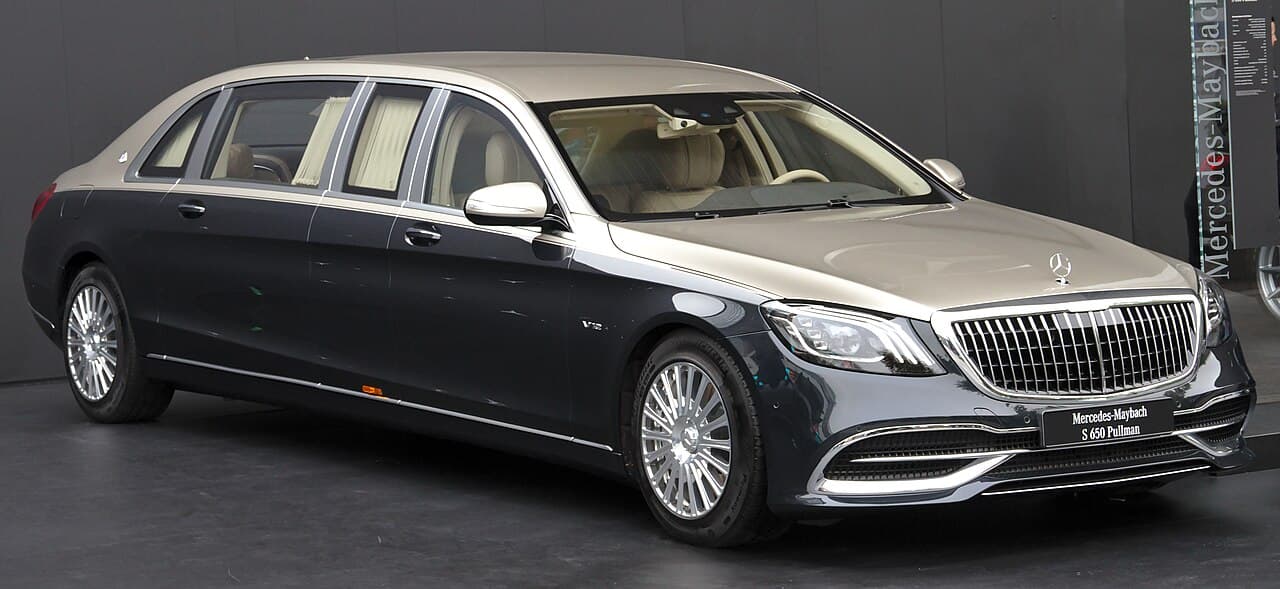 Mercedes-Benz Maybach S-Class model photograph