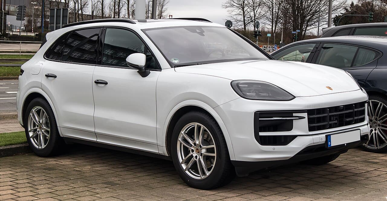 Porsche Cayenne model photograph
