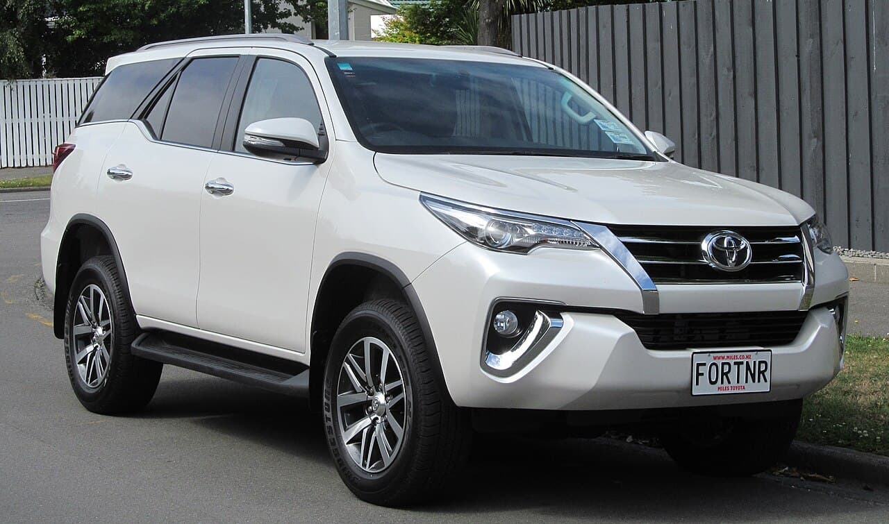 Toyota Fortuner model photograph