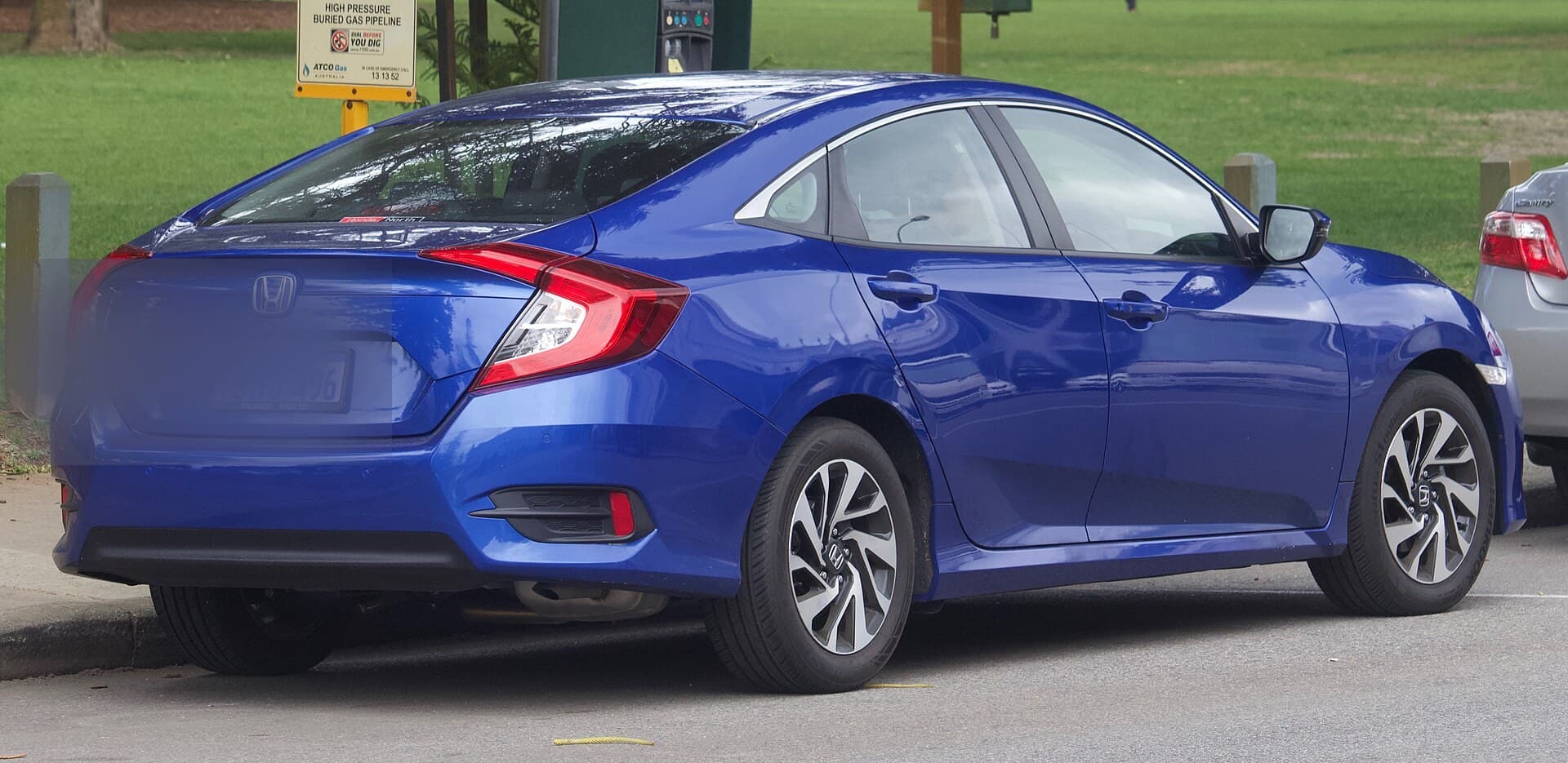 Honda Civic model photograph